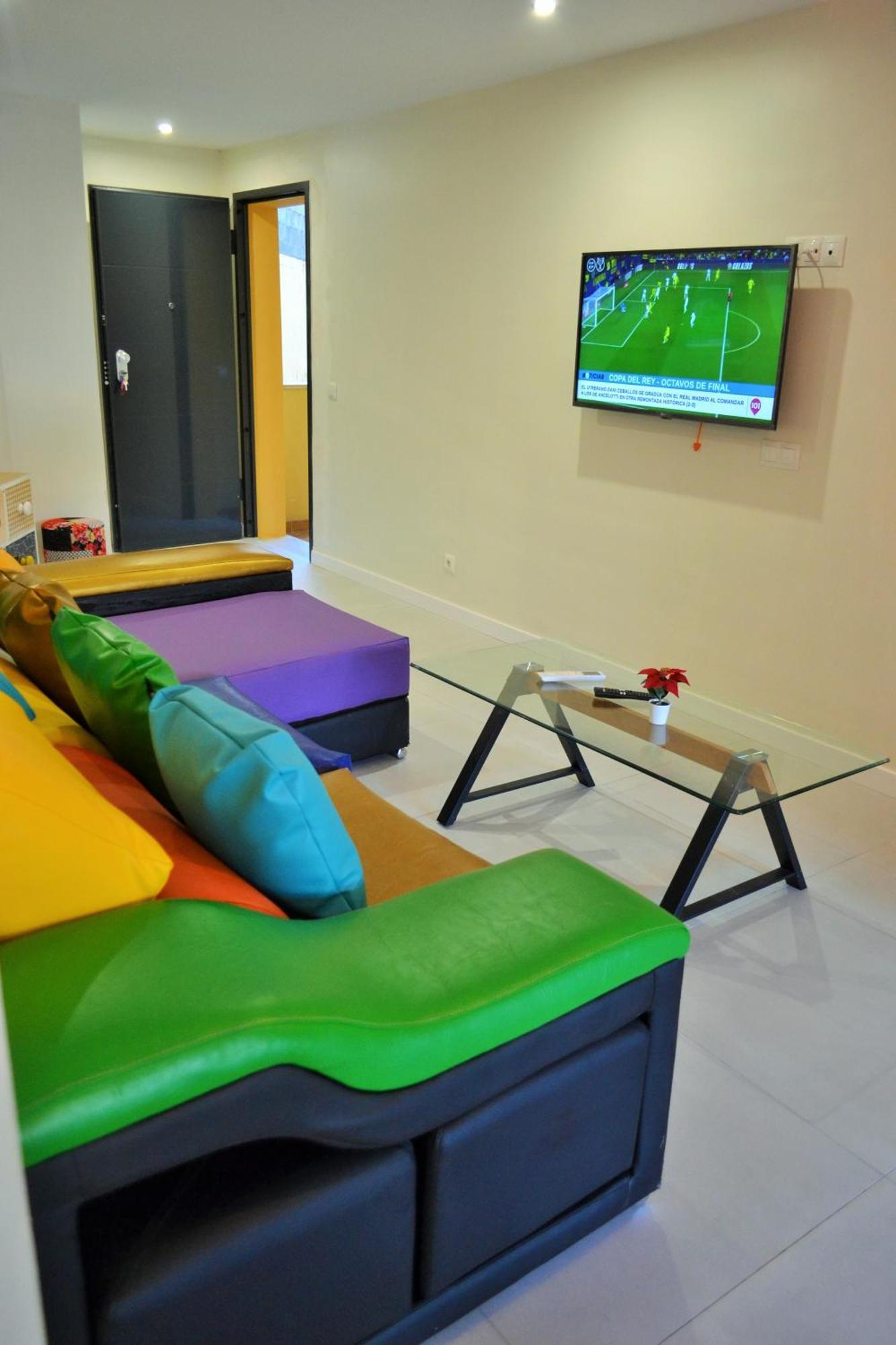 Apartamentos Garage Centro มาลากา ภายนอก รูปภาพ