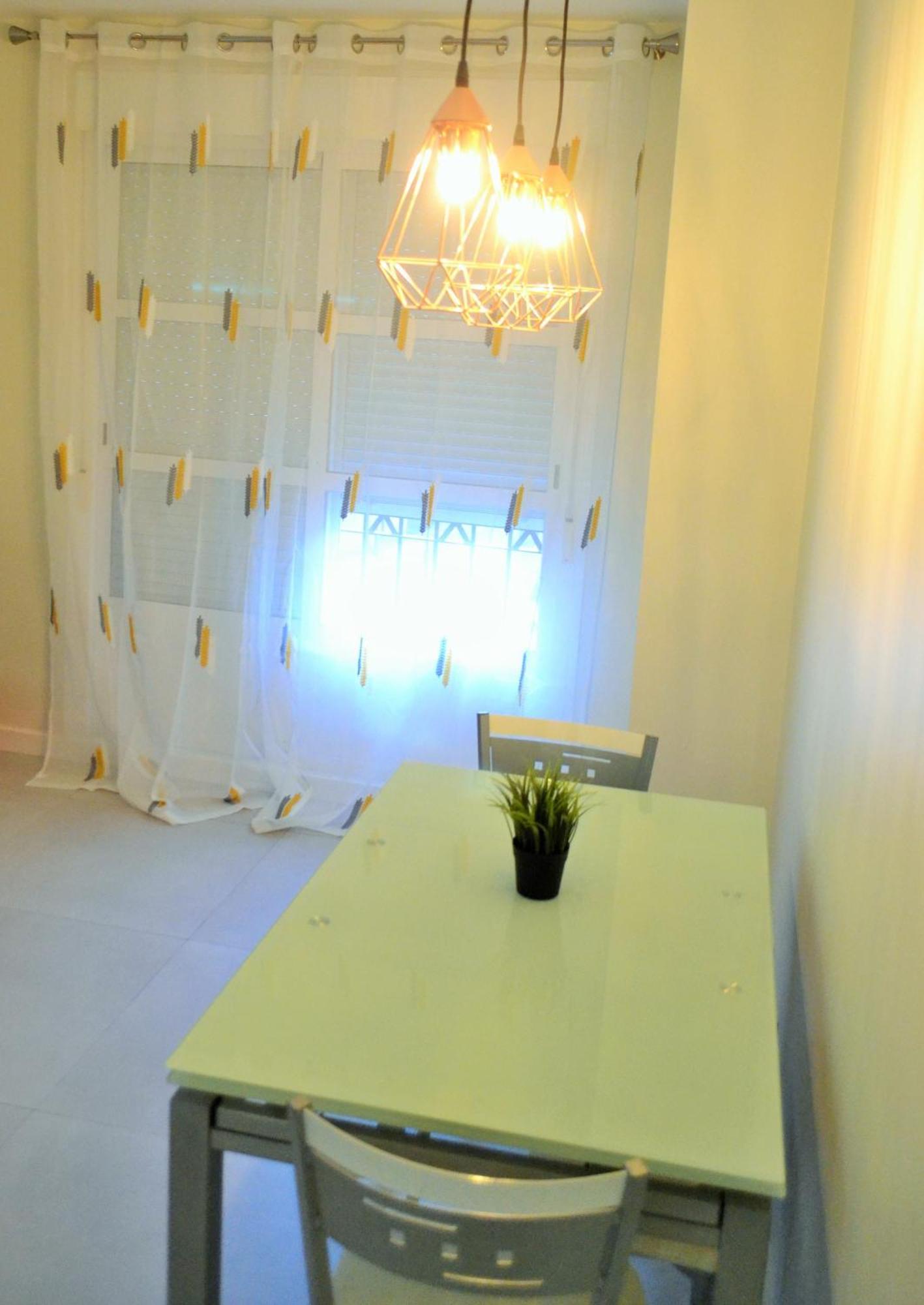Apartamentos Garage Centro มาลากา ภายนอก รูปภาพ